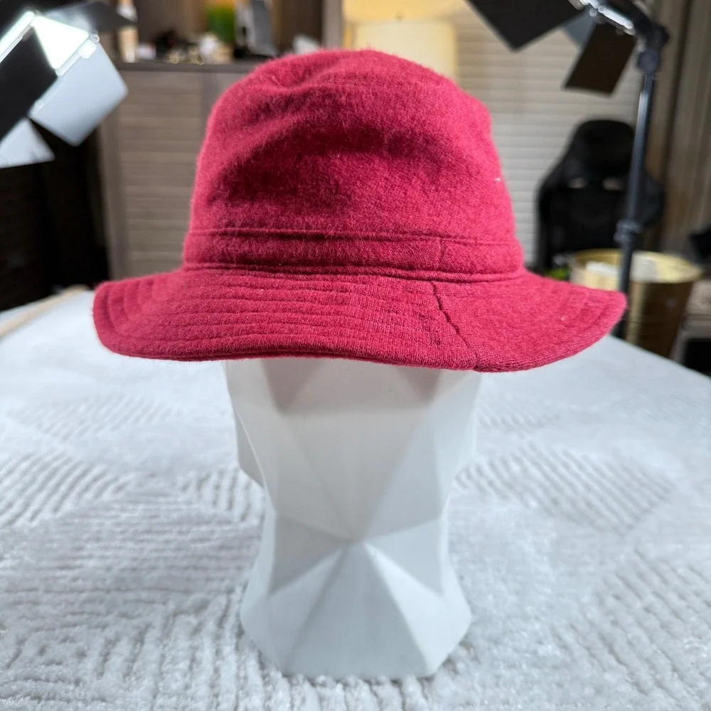 Saks Fifth Avenue Vintage Wool Bucket Hat Women's Red Felted Boho Cloche Cozy